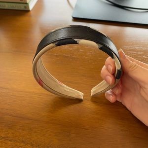 Burberry headband